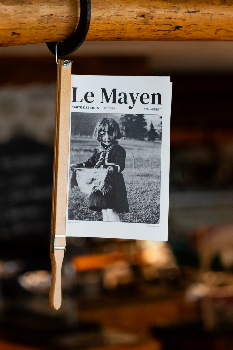 Carte des mets pour Le Mayen Restaurant, réalisé par Calea